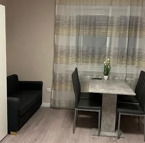 Hochfeld Apartment In Augsburg